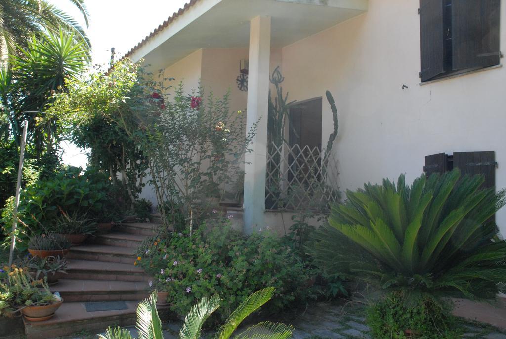 B&B Fra E Fe Arborea Ngoại thất bức ảnh
