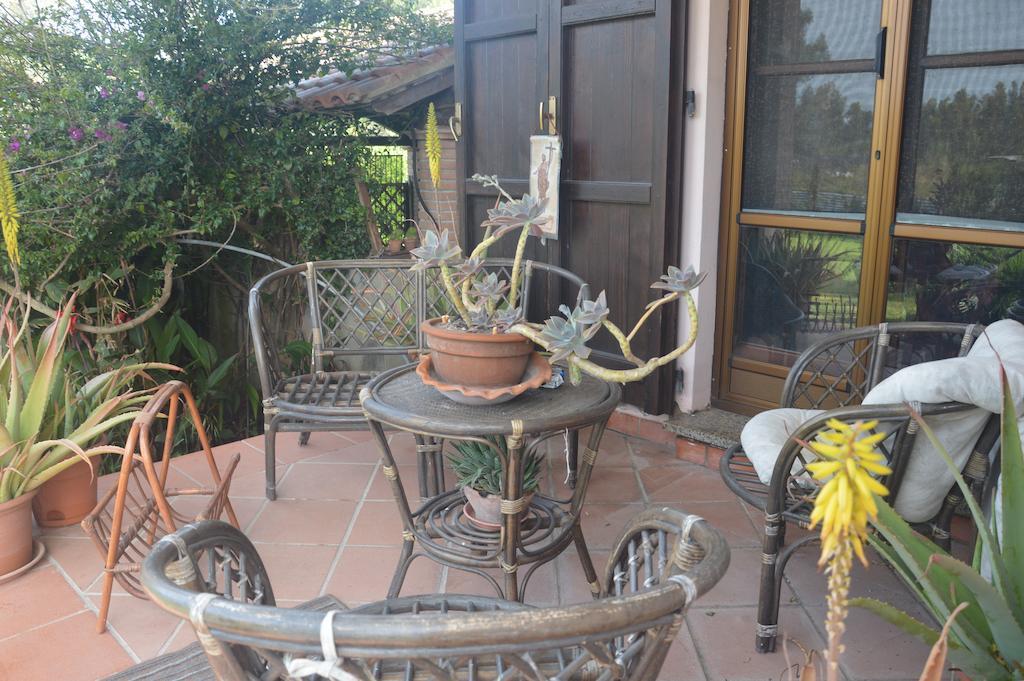 B&B Fra E Fe Arborea Ngoại thất bức ảnh